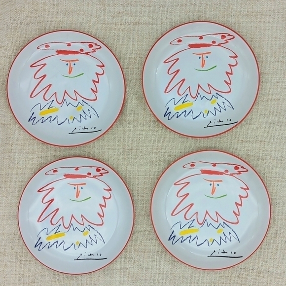 Masterpiece Editions Picasso Other - Picasso The King Masterpiece Editions 4 pc plates.